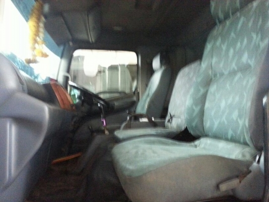 รถฮีโน่ 10 ล้อดั้ม 320 แรงม้า. ปี 49  สนใจติดต่อ 081 - 6079515