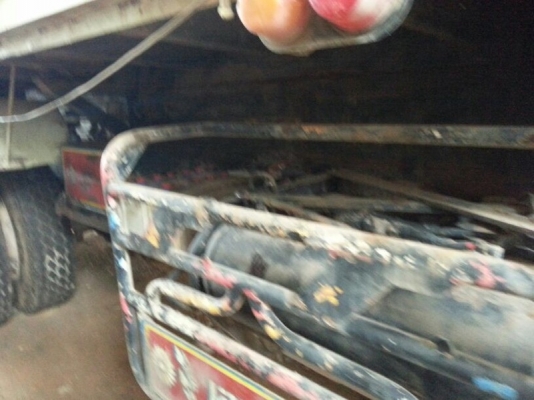 รถฮีโน่ 10 ล้อดั้ม 320 แรงม้า. ปี 49  สนใจติดต่อ 081 - 6079515