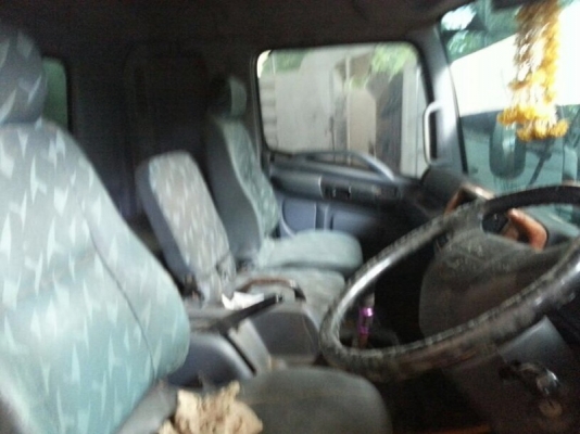 รถฮีโน่ 10 ล้อดั้ม 320 แรงม้า. ปี 49  สนใจติดต่อ 081 - 6079515