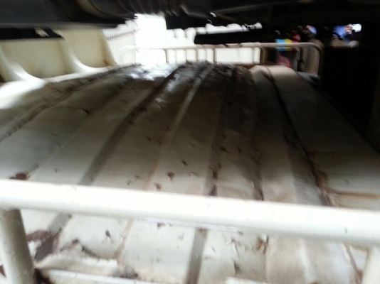 รถฮีโน่ 10 ล้อดั้ม 320 แรงม้า. ปี 49  สนใจติดต่อ 081 - 6079515