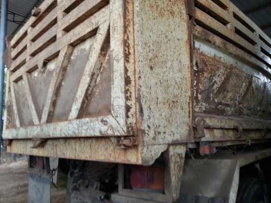 รถฮีโน่ 10 ล้อดั้ม 320 แรงม้า. ปี 49  สนใจติดต่อ 081 - 6079515