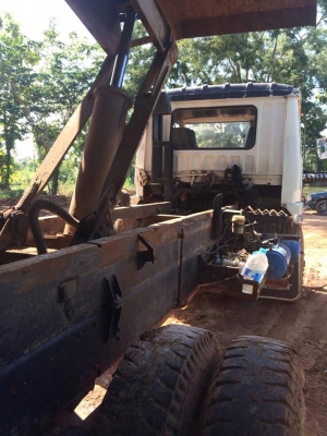 **ดาวน์ 210,000 บ.ต่อรอง**ขายดาวน์เปลี่ยนสัญญาส่งต่อ MITSU FUSO "หลงสายฟ้า"FN527M-500212 6D16-195HP เครื่องเดิมเกียร์เดิม 195แรง แรงดี แน่นดี เกียร์เดิม10สปีด เข้าง่ายไม่หลุด ช่วงล่าง เบรคเล็ก สาแหรกเฉียง คัสซีสวยเดิม ไม่ปะไม่ดาม กระบะดั้มเหล็กส