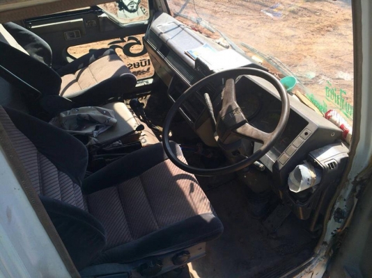 **ดาวน์ 210,000 บ.ต่อรอง**ขายดาวน์เปลี่ยนสัญญาส่งต่อ MITSU FUSO "หลงสายฟ้า"FN527M-500212 6D16-195HP เครื่องเดิมเกียร์เดิม 195แรง แรงดี แน่นดี เกียร์เดิม10สปีด เข้าง่ายไม่หลุด ช่วงล่าง เบรคเล็ก สาแหรกเฉียง คัสซีสวยเดิม ไม่ปะไม่ดาม กระบะดั้มเหล็กส