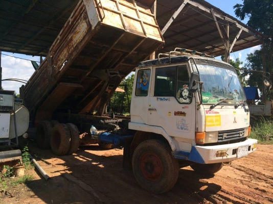 **ดาวน์ 210,000 บ.ต่อรอง**ขายดาวน์เปลี่ยนสัญญาส่งต่อ MITSU FUSO "หลงสายฟ้า"FN527M-500212 6D16-195HP เครื่องเดิมเกียร์เดิม 195แรง แรงดี แน่นดี เกียร์เดิม10สปีด เข้าง่ายไม่หลุด ช่วงล่าง เบรคเล็ก สาแหรกเฉียง คัสซีสวยเดิม ไม่ปะไม่ดาม กระบะดั้มเหล็กส