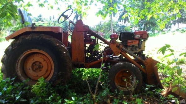 ขายรถไถ สนใจโทร. 087-1124474 เก๋