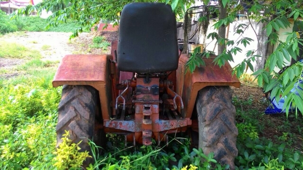 ขายรถไถ สนใจโทร. 087-1124474 เก๋