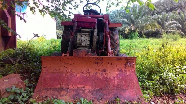ขายรถไถ สนใจโทร. 087-1124474 เก๋