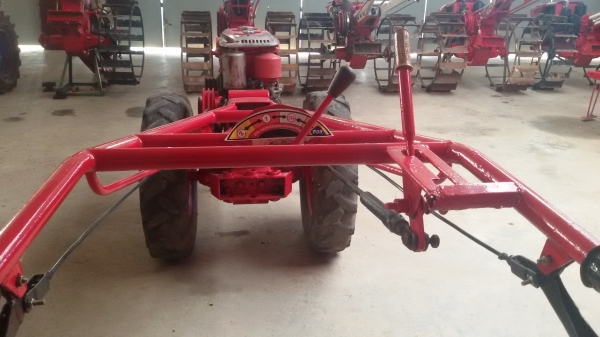 ขายเครื่อง อีที95 พร้อมโครง ริ้มจิมเส็ง สภาพพร้อมใช้งานราคาเป็นกันเอง