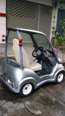 รถอาลาเล่  mitsuoka mc-1