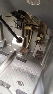 รถอาลาเล่  mitsuoka mc-1