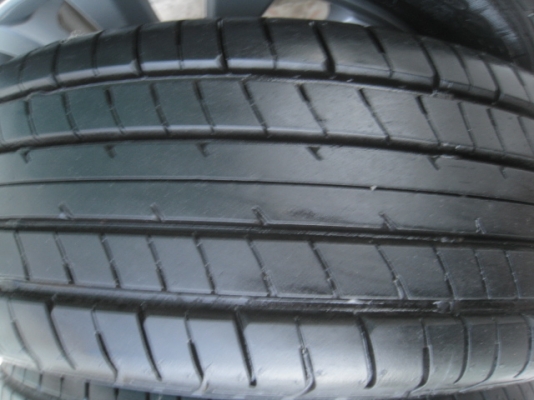 ขายล้อแม็กมือสอง Mitsu attrage 15" พร้อมยางปี13 สนใจติดต่อเล็กคลองสามครับ 081-3747940