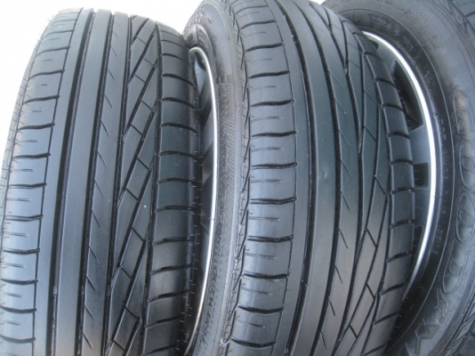 ขายล้อแม็ก Honda city 16" พร้อมยางปี 13 สนใจติดต่อเล็กคลองสามครับ 081-3747940