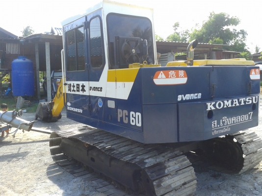 ด่วนครั๊บขายKOMATSU PC60-1 สภาพสวยมีแอร์ พร้อมคนขับ พร้อมลุย พร้อมใช้งาน