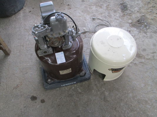 HITACHI-WT-P200H  ใช้ได้ปกติทุกอย่าง  แต่ถังมีซึมครับ