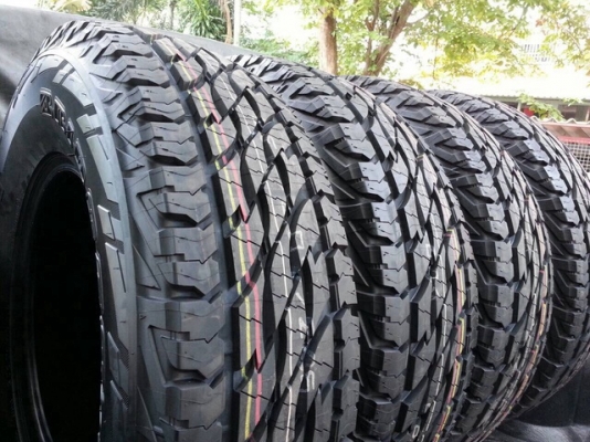 ยางใหม่  บริสโตน ดูลเลอร์  265 75 16  ปี 14