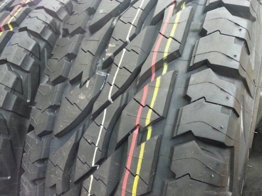 ยางใหม่  บริสโตน ดูลเลอร์  265 75 16  ปี 14