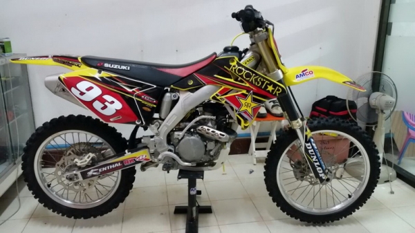 ขาย RMZ-250 ปี 2009 สวยมาก รถ VIP ขี่ ราคาถูกเหมือนได้เปล่า (ธันวาคม นี้เท่านั้น)