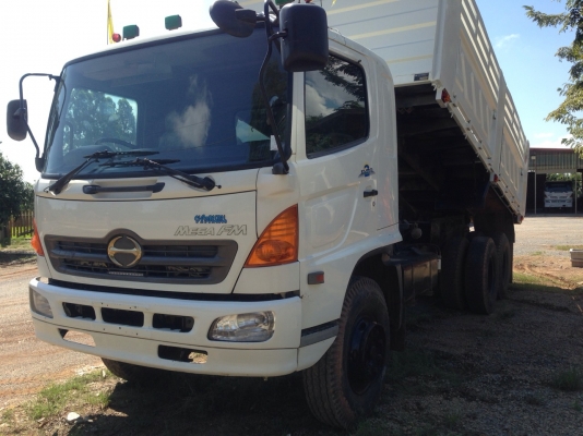 ขาย..10ล้อ2เพลา..ฮีโน่ เม้ก้า 260 ยางดี  ดั้มรถสวยมากอยากดูรูปเพิ่มเติมติดต่อเราได้มีระบบพ่วงเรียบร้อย