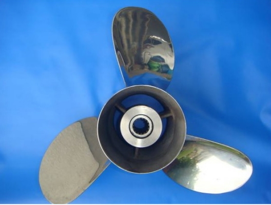 ขายใบพัดแสตนเลสใส่ yamaha หรือ mercury 150 แรง คอนโทรล mercury ครับ