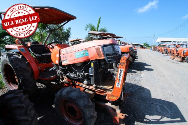 AUC 8 Code 018 แทรกเตอร์ kubota l4508 ราคา เริ่มต้นการประมูล 180,000 บาท