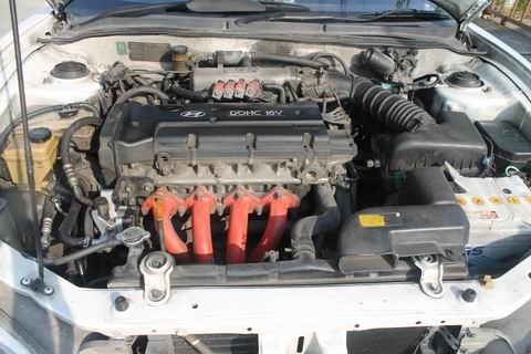 ขาย Hyundai Tiburon สีขาว สภาพดี ขาย Hyundai Tiburon สีขาว สภาพดี