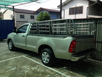 กะบะวีโก้ตอนเดียว ปี 2010 บรอนซ์เงิน กะบะวีโก้ตอนเดียว ปี 2010 บรอนซ์เงิน