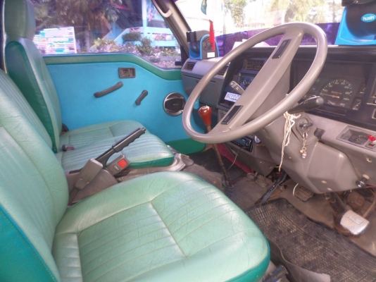 รถเพื่อนฝากขาย รถตู้พร้อมใช้ รับนักเรียน ขายของ ครอบครัว สบายๆ