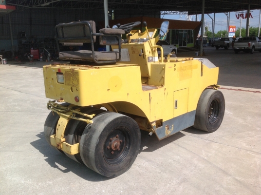 ขายรถบด3ตันBOMAGรุ่นBW3Rมือสองญี่ปุ่นสภาพดีพร้อมใช้งาน