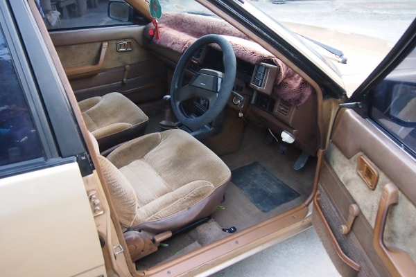 ลดราคา mazda 626 สภาพสวย 26,000.- (ที่เชียงใหม่) ลดราคา mazda 626 สภาพสวย 26,000.- (ที่เชียงใหม่)