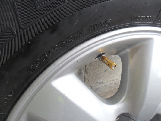 ล้อแม็ก 17นิ้ว 6รู โตโยต้า พร้อมยาง สวยๆ 4 ล้อ ราคา 7900 บาท ล้อแม็ก 17นิ้ว 6รู โตโยต้า พร้อมยาง สวยๆ 4 ล้อ ราคา 7900 บาท