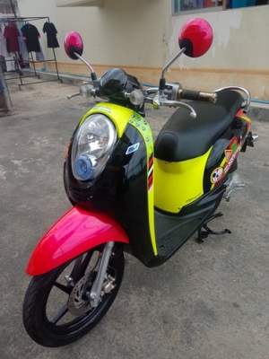Scoopy-i สีชมพู-ดำ (ล้อแม็ก) สภาพนางฟ้า สวยๆราคาถูกครับ