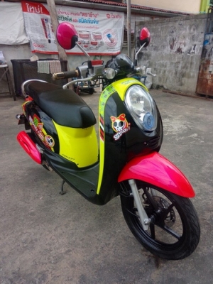 Scoopy-i สีชมพู-ดำ (ล้อแม็ก) สภาพนางฟ้า สวยๆราคาถูกครับ