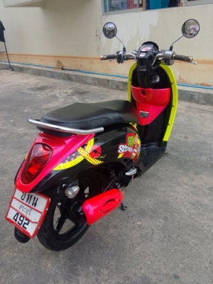 Scoopy-i สีชมพู-ดำ (ล้อแม็ก) สภาพนางฟ้า สวยๆราคาถูกครับ