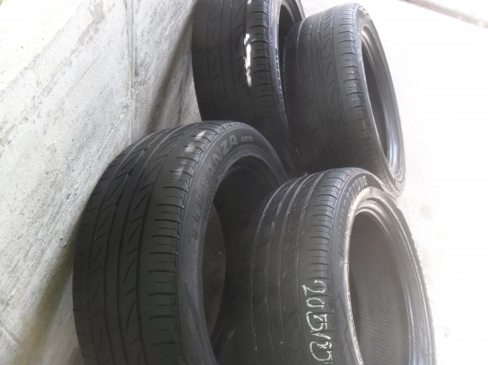 ยาง BRIDGESTONE 205/55R16ปี13 สวยๆ 4 เส้น ราคา 2300 บาท