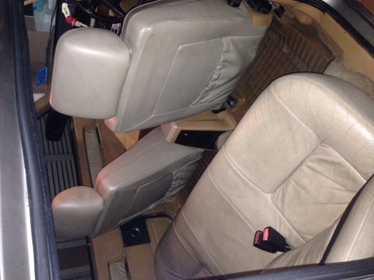 Volvo 940 ขายด่วนครับ รถไม่มีผุเลยครับเบาะหนังแท้