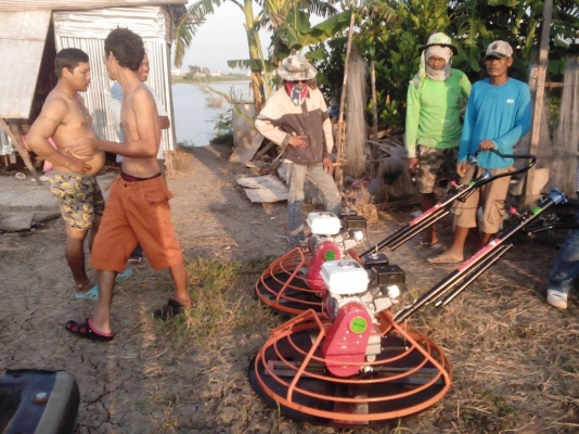 ขายเครื่องขัดพื้นเครื่องยนต์ จีน 6.5 HP ขัดได้ทั้งมัน/หยาบ ราคาไม่เเพงครบชุดไปต้องซื้อเพิ่ม