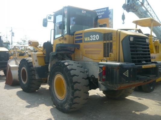 รถตักล้อยาง Komatsu WA320-5 รถนำเข้าจากญี่ปุ่น ยังไม่ผ่านการใช้งานในไทย