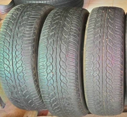 ยาง YOKOHAMA 225/65R17 ปี12 มีสามเส้น