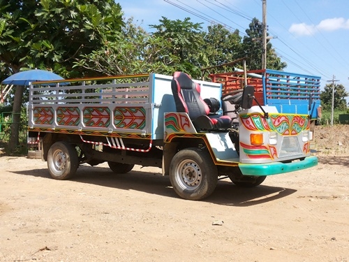 ขายแล้วโอนเงินค่าเดินทาง 15000 ให้ไปส่งที่ จ.อุดรธานี ขอบคุณ truck 2hand