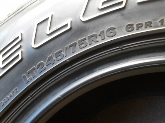 245/75R16 BRIDGESTONE DUELER A/T  มี 1 เส้น  TEL.081-427-3941