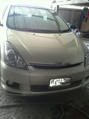 TOYOTA WISH เกียร์ออโต้ ปี 2004 กินแกสหัวฉีด ถังโดนัทแล้วครับ ไมล์น้อย