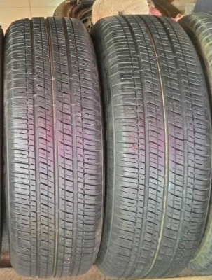 ยาง บริดสโตน 225/65R17 ปี10 มีสองเส้น