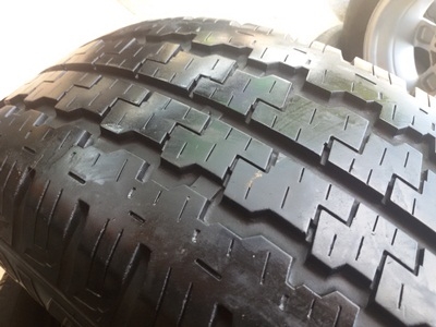 ขายล้อแม็กChevrolet trail blazer ขอบ16พร้อมยาง  4  ล้อ  ยาง225/65/16 ปี 2312 KUMHO RADIAL 857 ยางดอกสวยตามรูปล้อไม่มีช้อม ปิ่น ดุ้ง แน่นอน   ราคาพร้อม เปลี่ยน ถ่วง  (ส่งต่างจังหวัด)   รัก 0851612347   LINE**ID  rukitsarr   http://www.sahachareunyang.com/