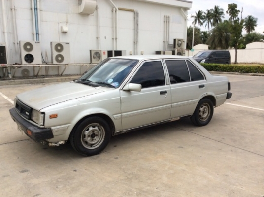 ขายนิสสัน ซันนี่ B11 ปี 93 เครื่อง 1.3 เกียร์ออโต้ กระจกไฟฟ้าคู่หน้า เบาะหนังสวยๆ ไม่มีขาด แอร์เย็น สีมีริ้วรอย เครื่องดี เกียร์เปลี่ยนนิ่ม ยางดี รถขับกลับได้เลยครับ เอกสารพร้อมครับ