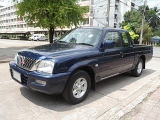 MITSUBISHI STRADA MEGACAB GLX 2.8 MT ปี 2004 จัดไฟแนนซ์ได้ ไม่ต้องมีคนค้ำ T.086-527-9533