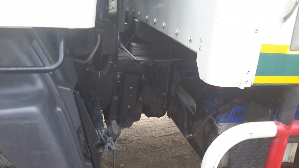 รถหกล้อตู้บรรทุกตู้สิบบาน ก๊าซ CNG แท้จากโรงงาน ปี 53