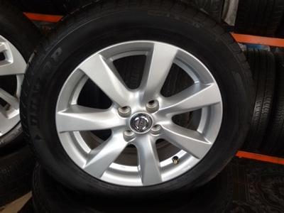 ขายล้อแม็กNISSAN ALMERA VL (รุ่นTOP) พร้อมยาง 4 ล้อ
