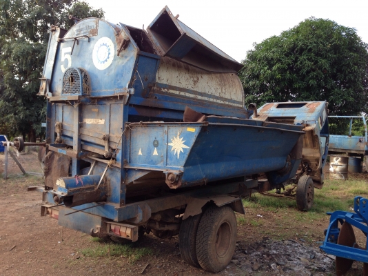 ขายรถตู้สีข้าว