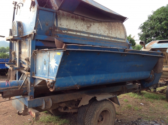 ขายรถตู้สีข้าว