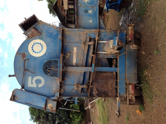 ขายรถตู้สีข้าว